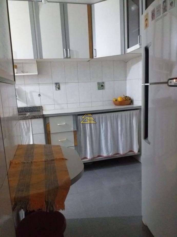 Apartamento à venda com 2 quartos, 47m² - Foto 11