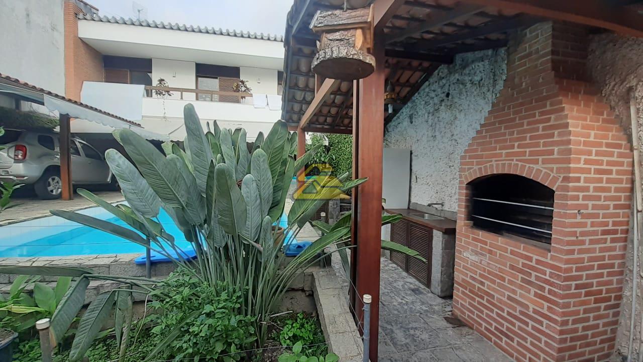 Casa à venda com 6 quartos, 360m² - Foto 34