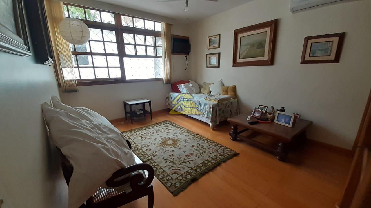 Casa à venda com 6 quartos, 360m² - Foto 28