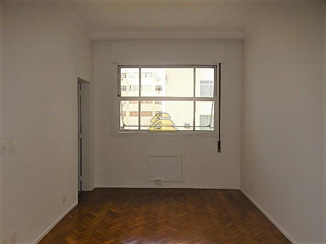 Apartamento à venda com 4 quartos, 265m² - Foto 3