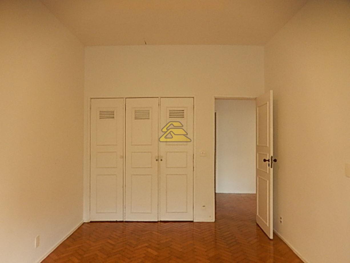 Apartamento à venda com 4 quartos, 265m² - Foto 10