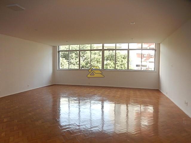 Apartamento à venda com 4 quartos, 265m² - Foto 1