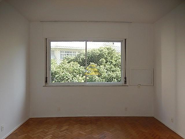 Apartamento à venda com 4 quartos, 265m² - Foto 11