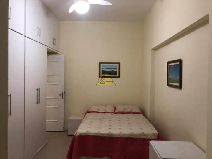 Apartamento à venda com 3 quartos, 159m² - Foto 8