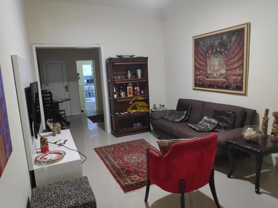 Apartamento à venda com 3 quartos, 159m² - Foto 2