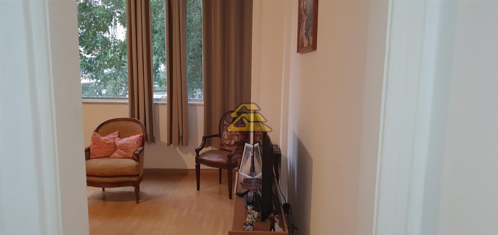 Apartamento à venda com 3 quartos, 94m² - Foto 2