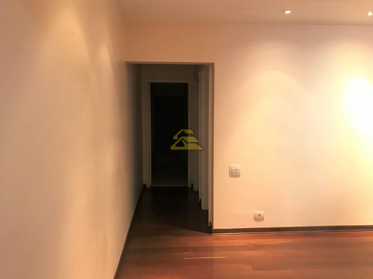 Apartamento à venda com 3 quartos, 150m² - Foto 8