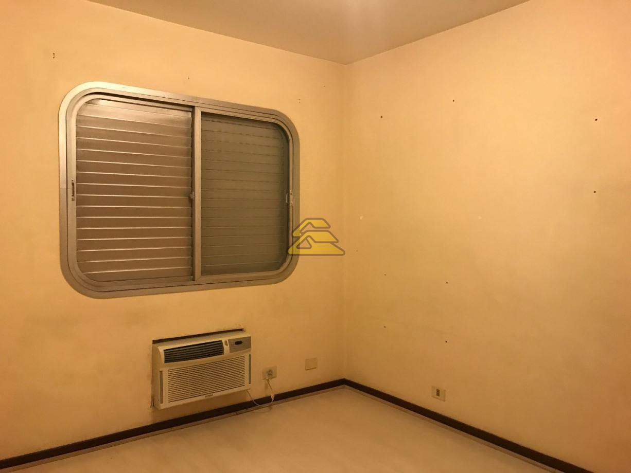 Apartamento à venda com 3 quartos, 150m² - Foto 16