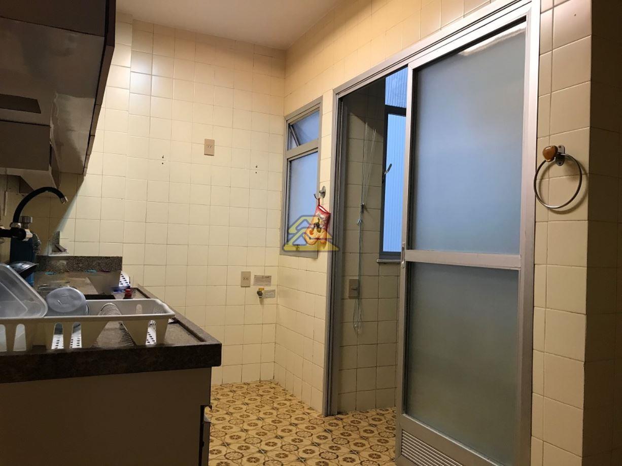 Apartamento à venda com 3 quartos, 150m² - Foto 22