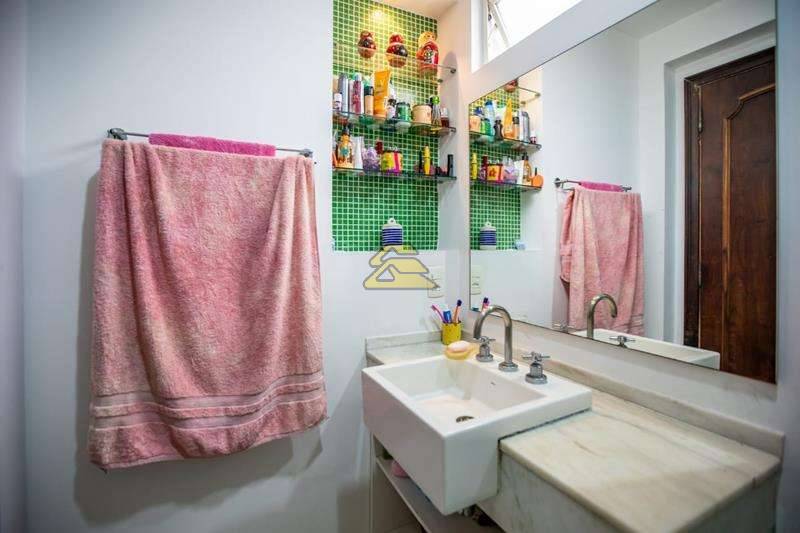 Apartamento à venda com 2 quartos, 60m² - Foto 15