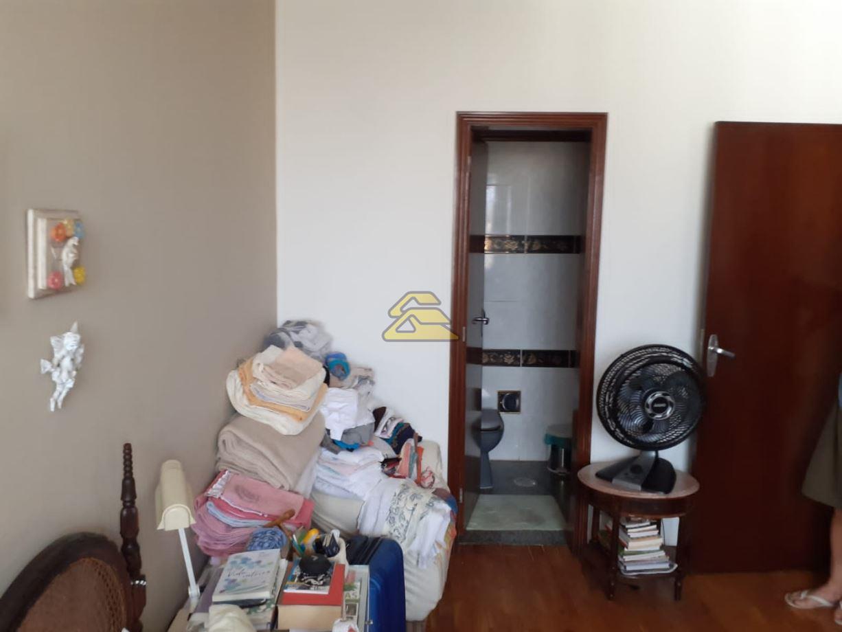 Apartamento à venda com 4 quartos, 202m² - Foto 13