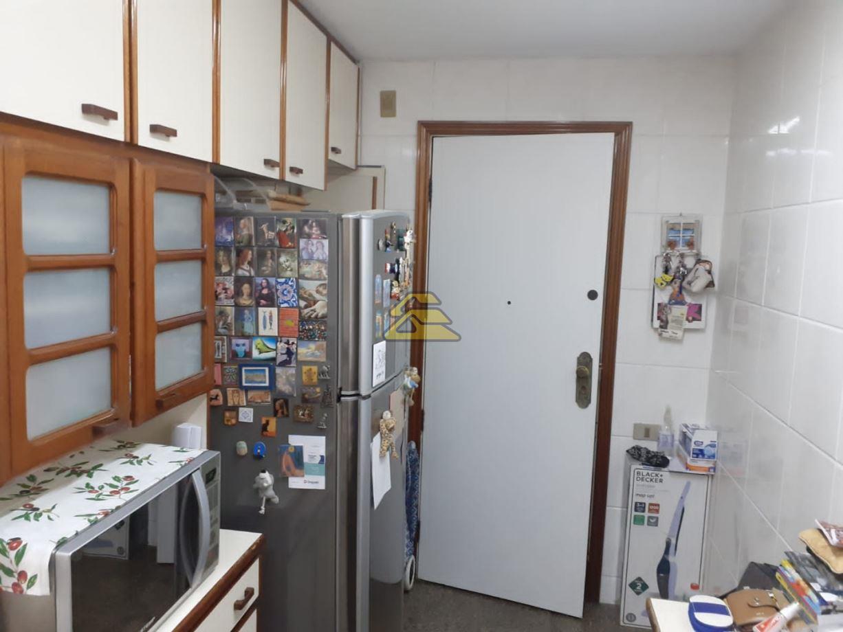 Apartamento à venda com 4 quartos, 202m² - Foto 19