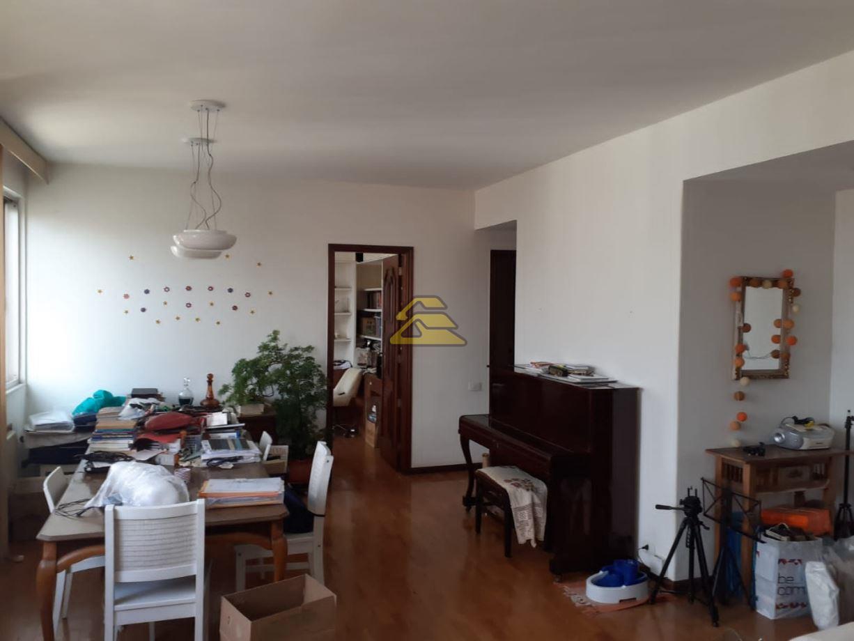 Apartamento à venda com 4 quartos, 202m² - Foto 3