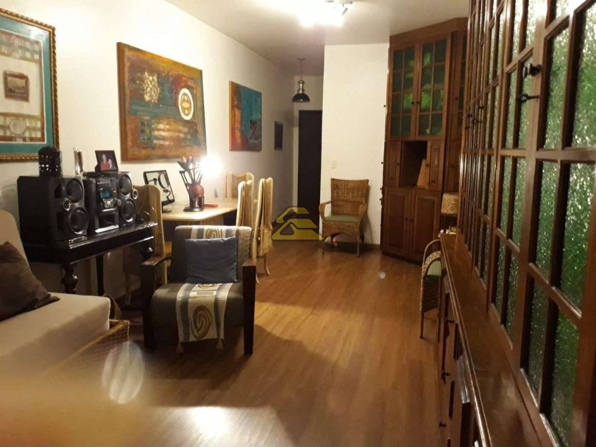 Apartamento à venda com 2 quartos, 105m² - Foto 2