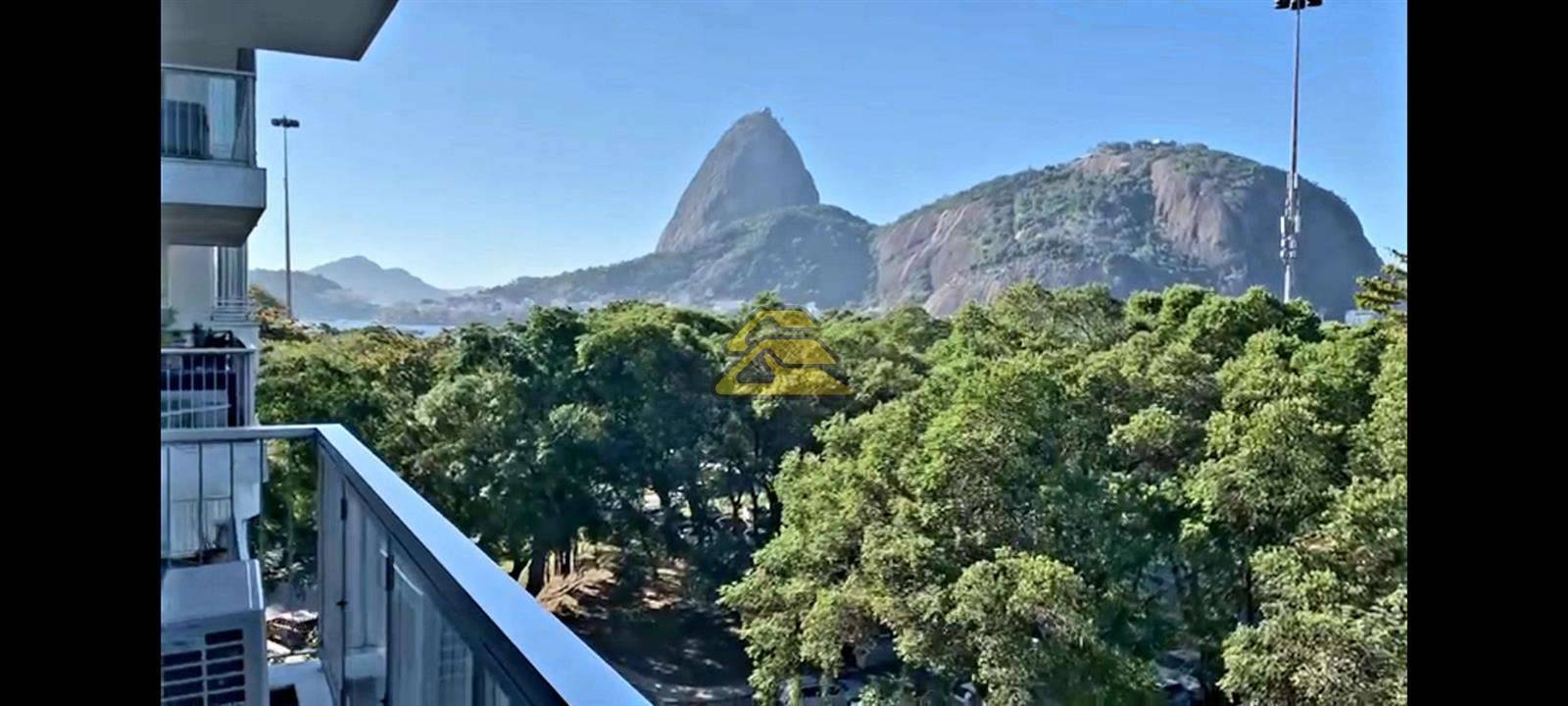 Apartamento à venda com 4 quartos, 330m² - Foto 4