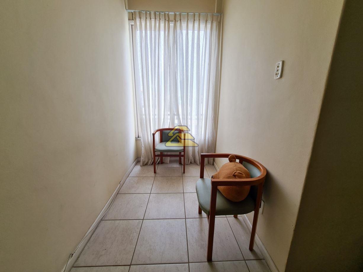 Apartamento à venda com 2 quartos, 72m² - Foto 5