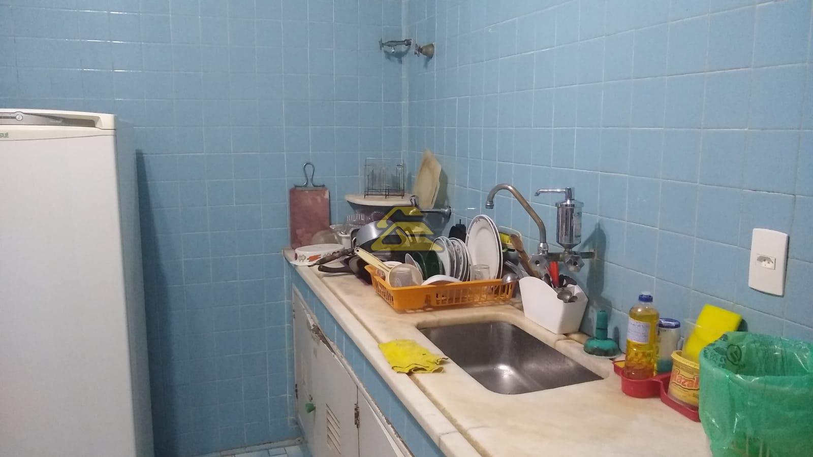 Apartamento à venda com 3 quartos, 174m² - Foto 17