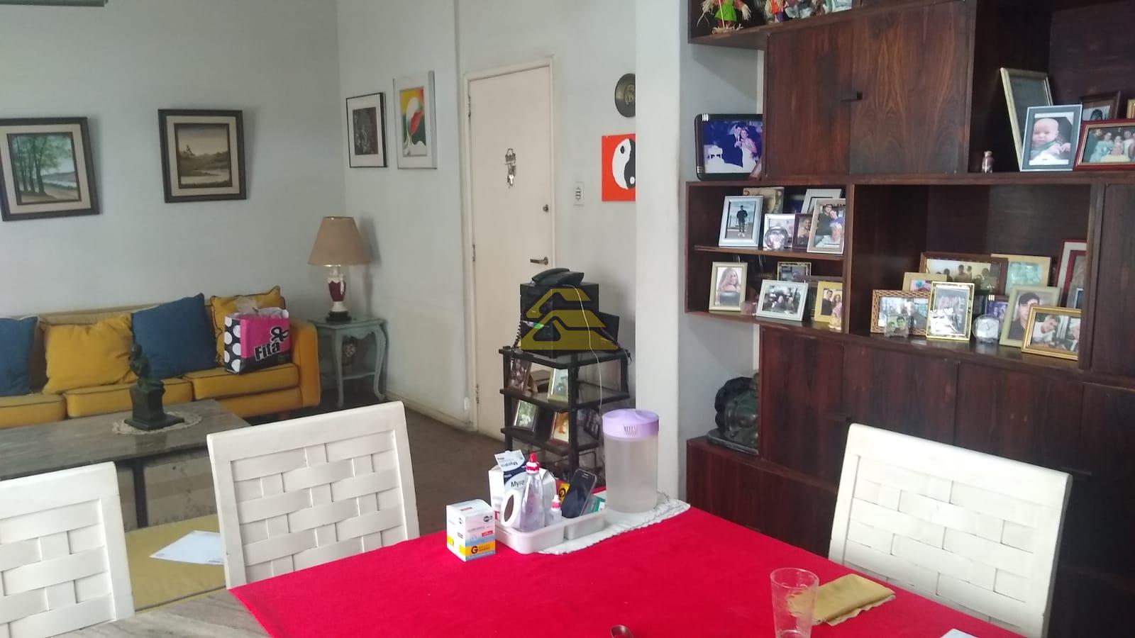 Apartamento à venda com 3 quartos, 174m² - Foto 2