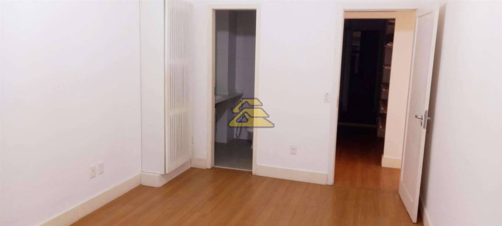 Apartamento à venda com 3 quartos, 130m² - Foto 17