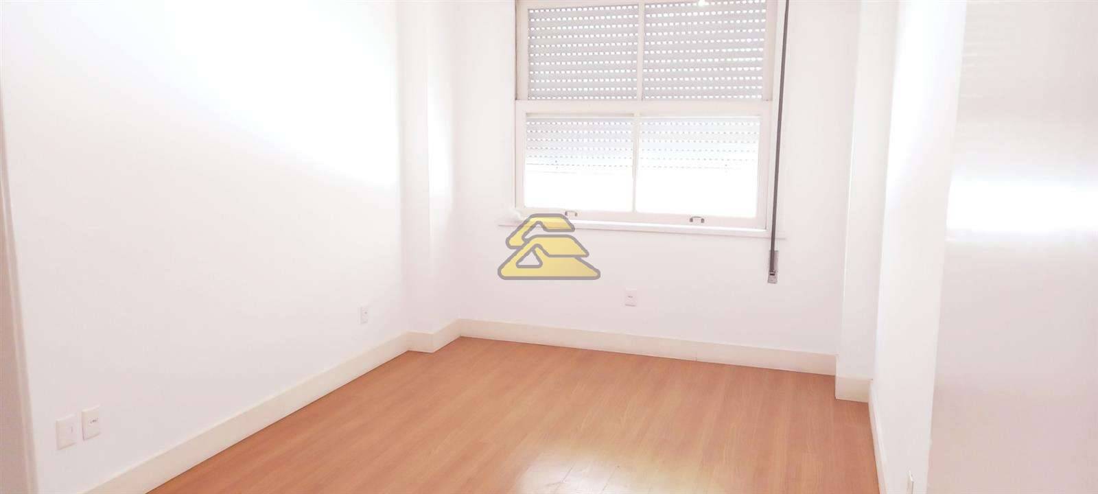 Apartamento à venda com 3 quartos, 130m² - Foto 13