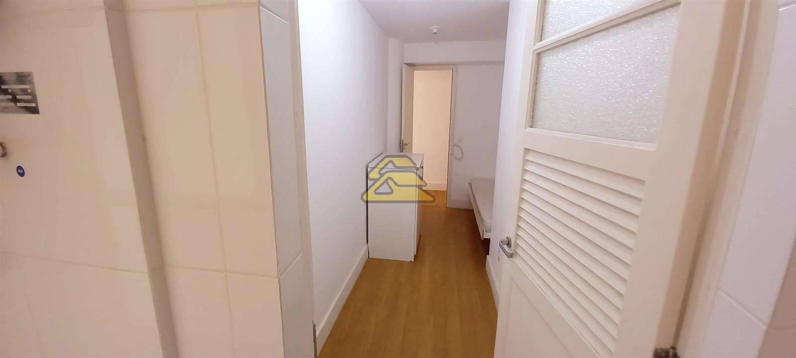 Apartamento à venda com 3 quartos, 130m² - Foto 21