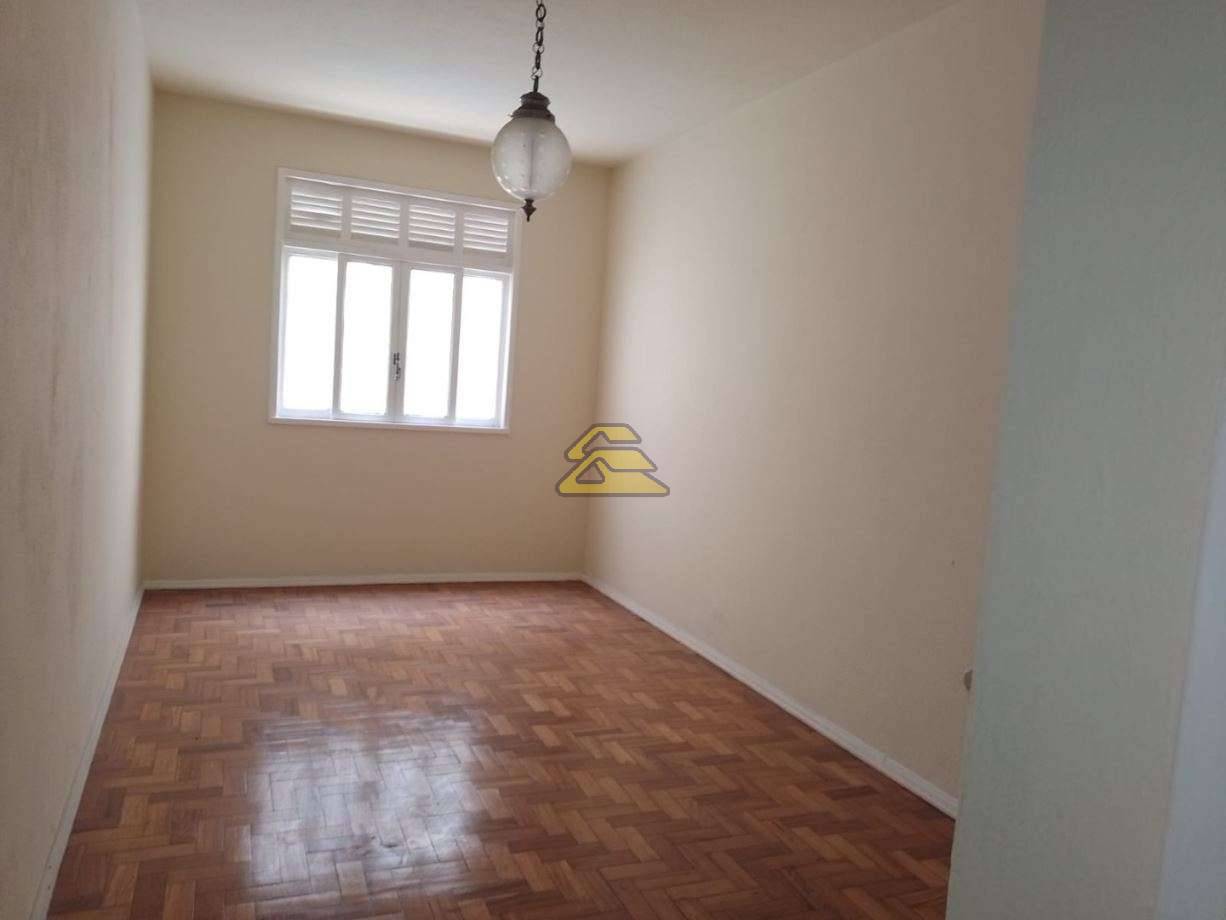 Apartamento à venda com 1 quarto, 46m² - Foto 2