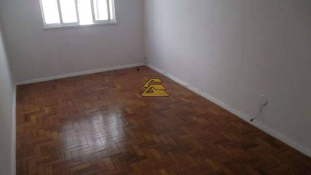 Apartamento à venda com 1 quarto, 46m² - Foto 3