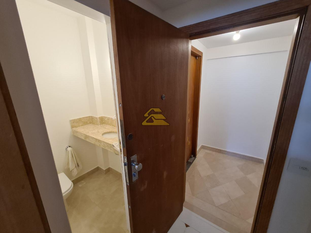 Apartamento à venda com 3 quartos, 180m² - Foto 12