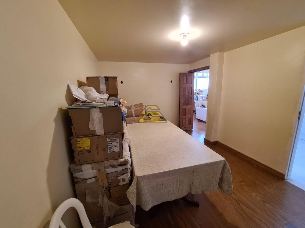 Apartamento à venda com 3 quartos, 180m² - Foto 14