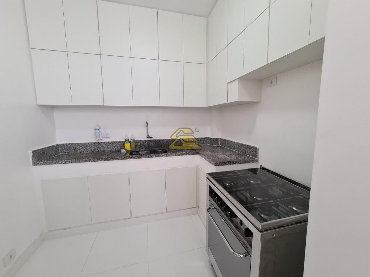 Apartamento à venda com 3 quartos, 180m² - Foto 16