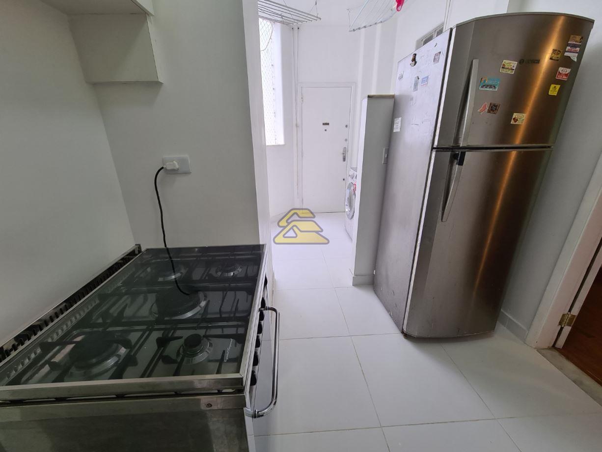 Apartamento à venda com 3 quartos, 180m² - Foto 17