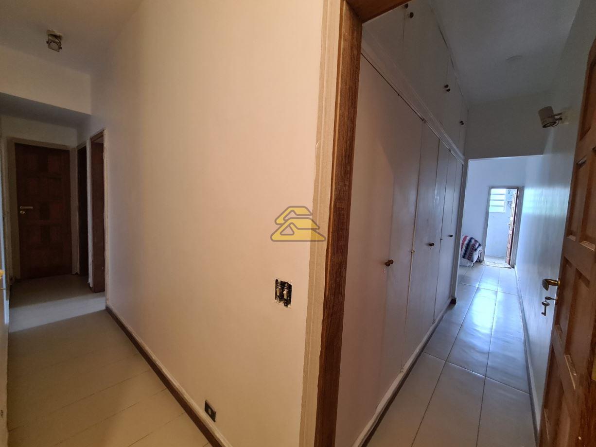 Apartamento à venda com 3 quartos, 180m² - Foto 13