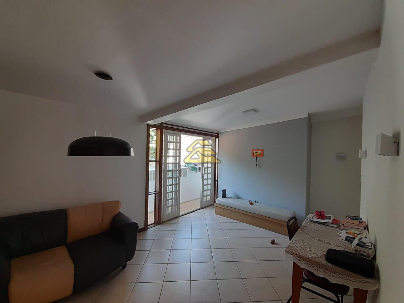 Casa à venda com 3 quartos, 298m² - Foto 2