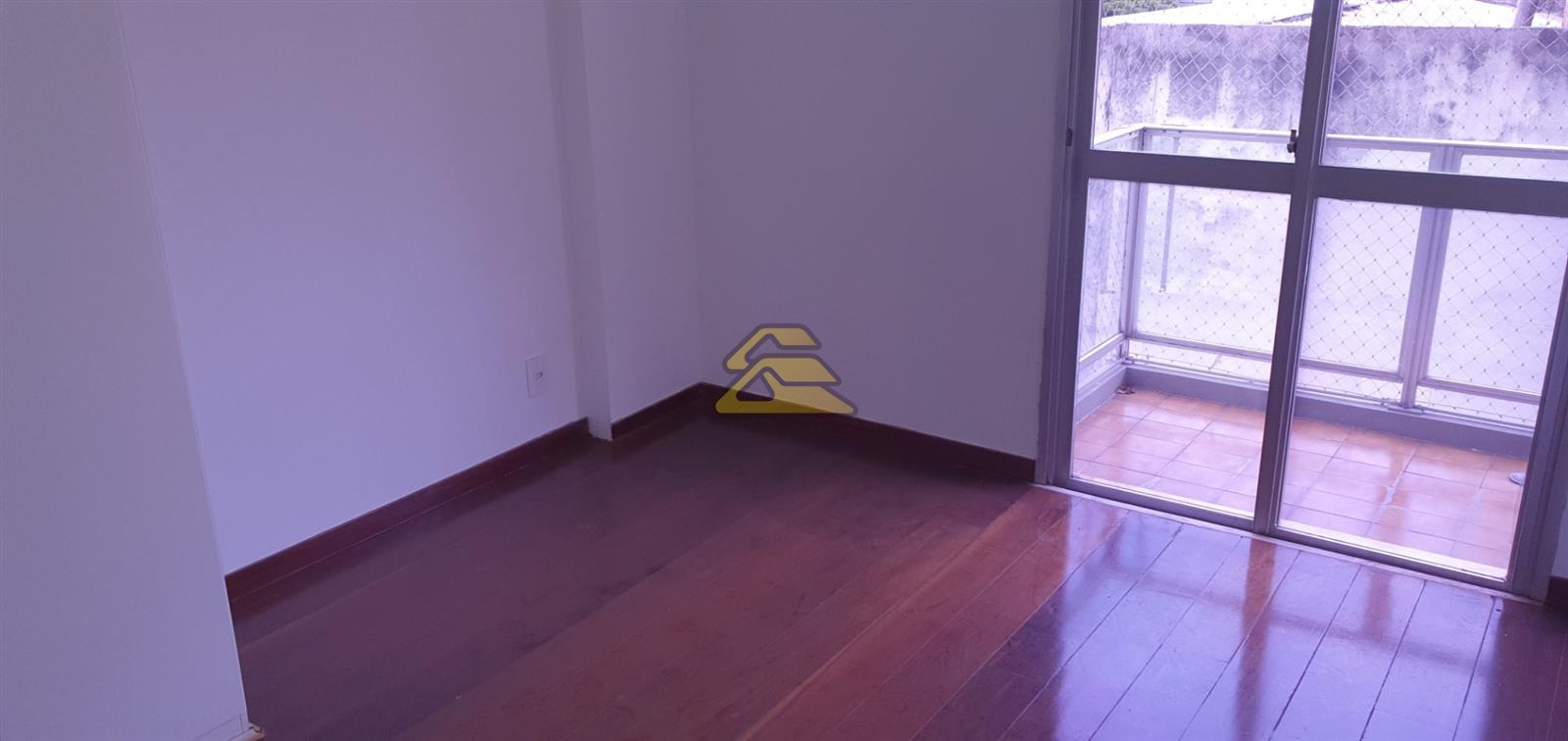 Apartamento à venda com 3 quartos, 118m² - Foto 8