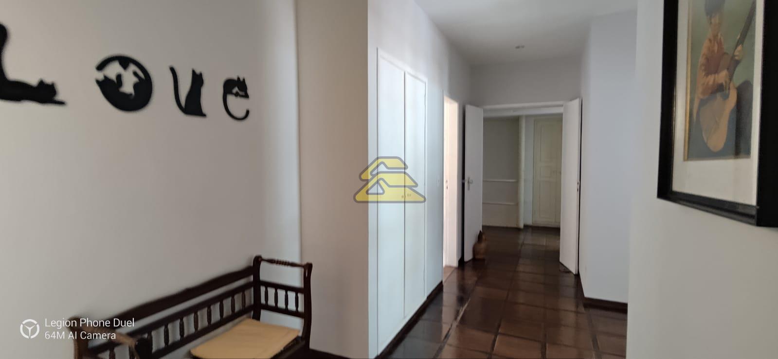 Casa à venda com 4 quartos, 205m² - Foto 13