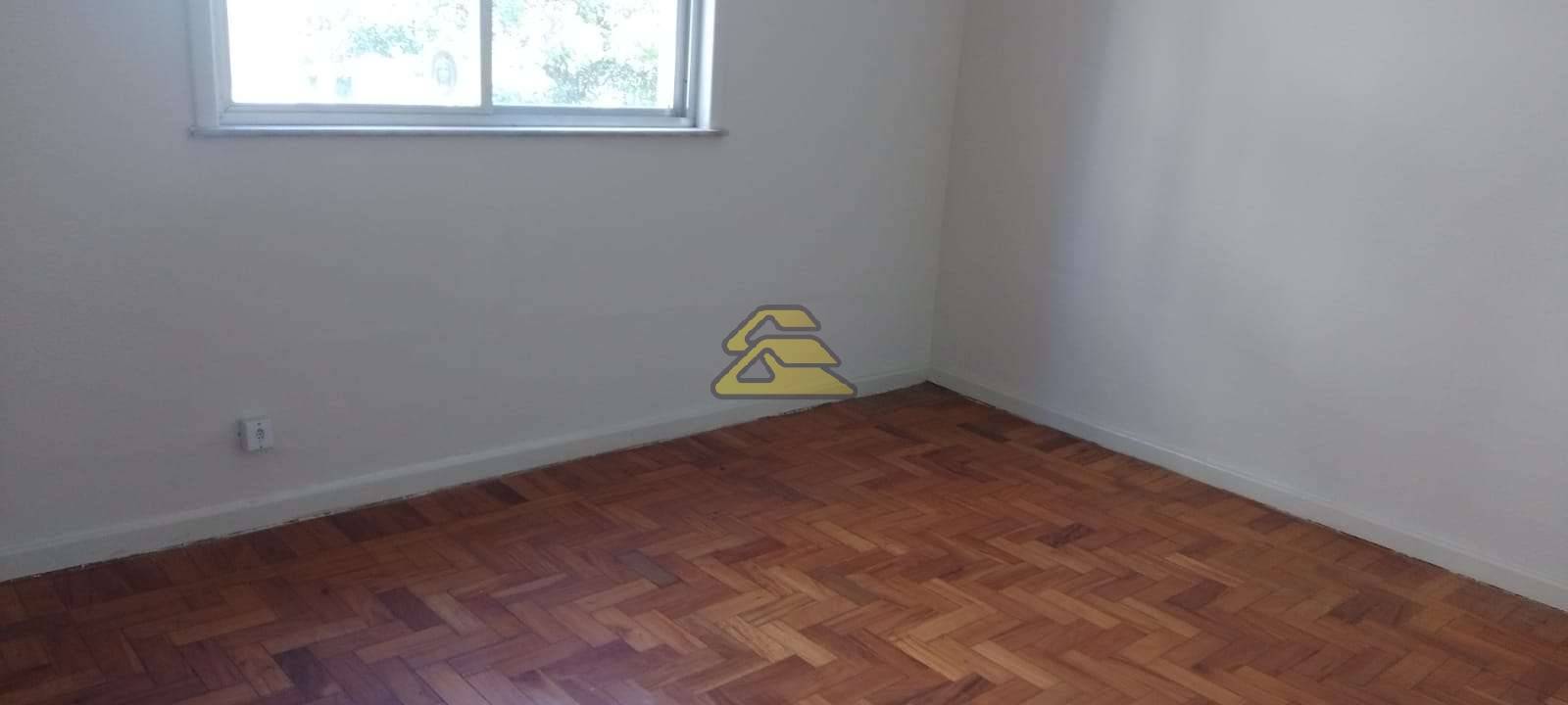 Apartamento à venda com 3 quartos, 90m² - Foto 4