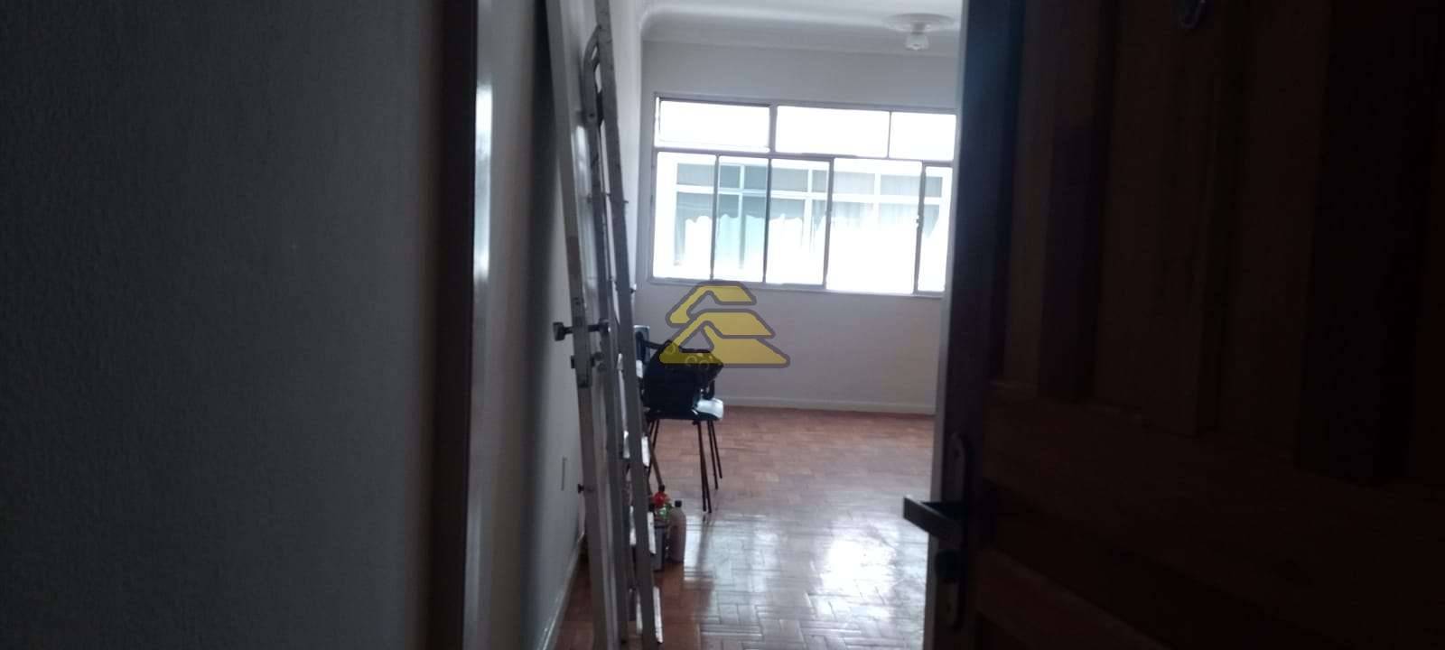 Apartamento à venda com 3 quartos, 90m² - Foto 2