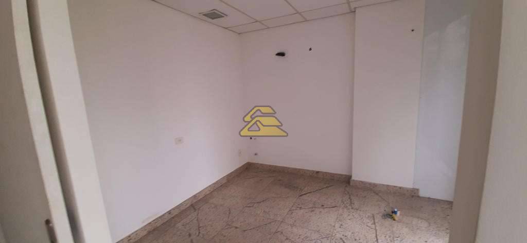 Prédio Inteiro para alugar, 800m² - Foto 17