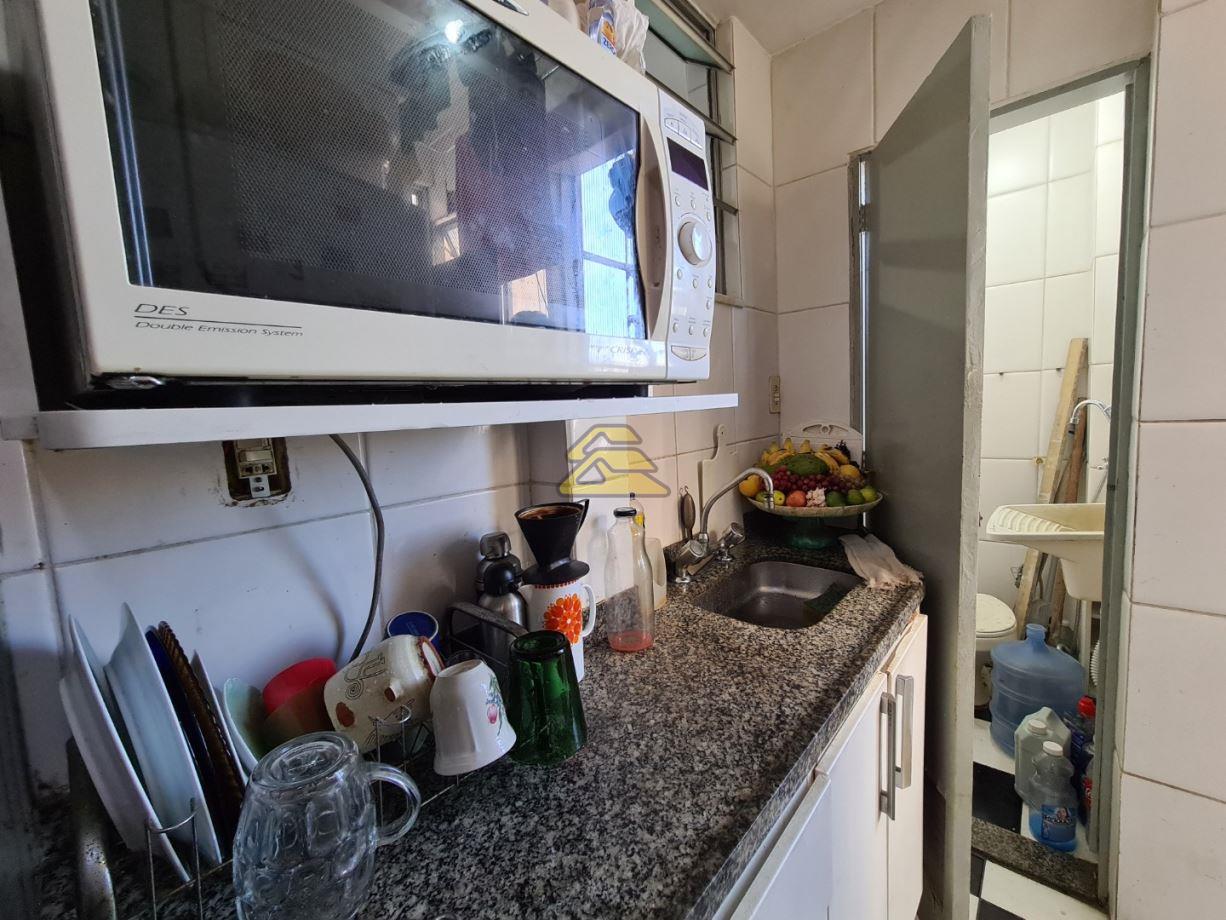 Apartamento à venda com 2 quartos, 70m² - Foto 26