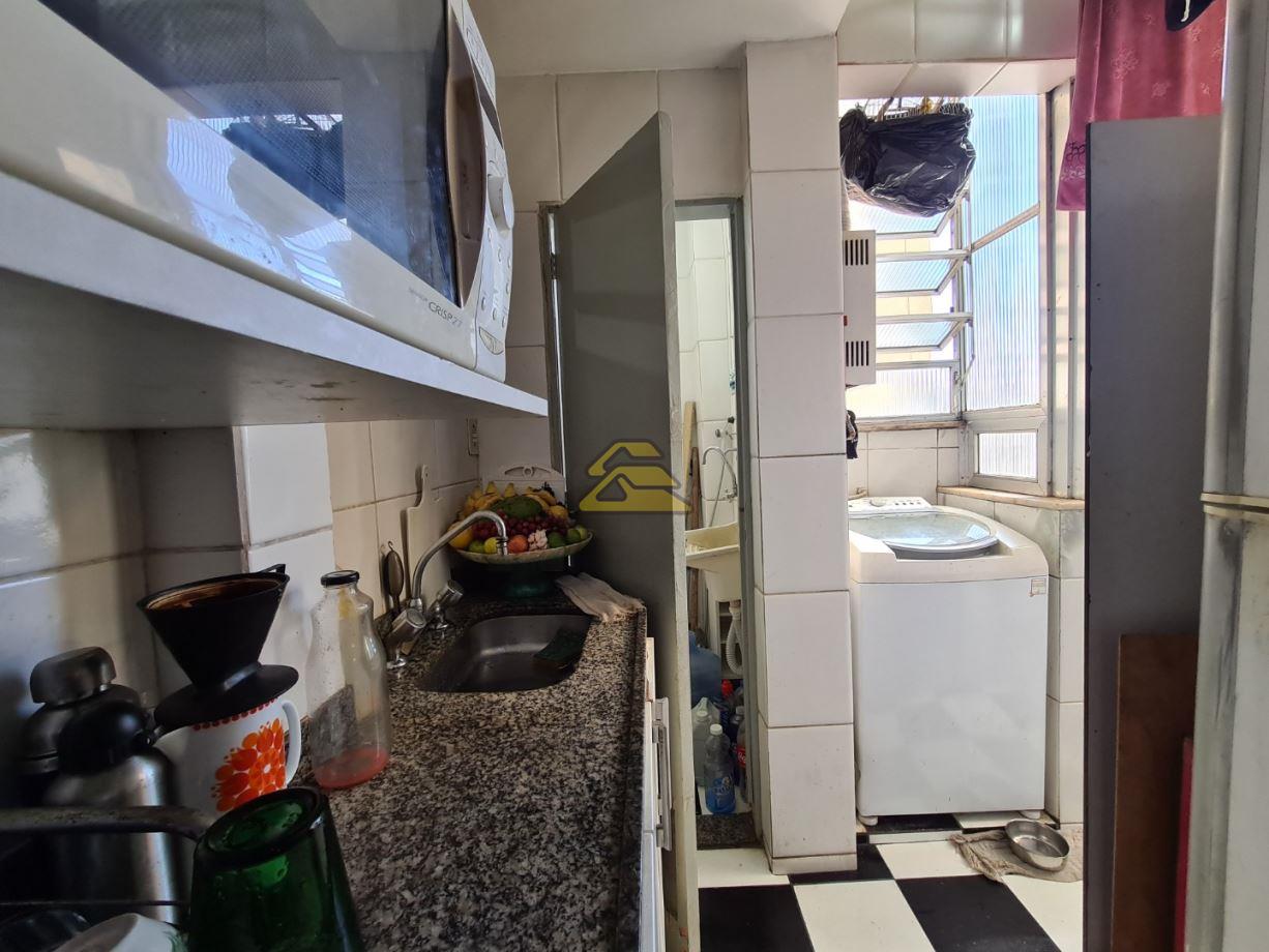 Apartamento à venda com 2 quartos, 70m² - Foto 30