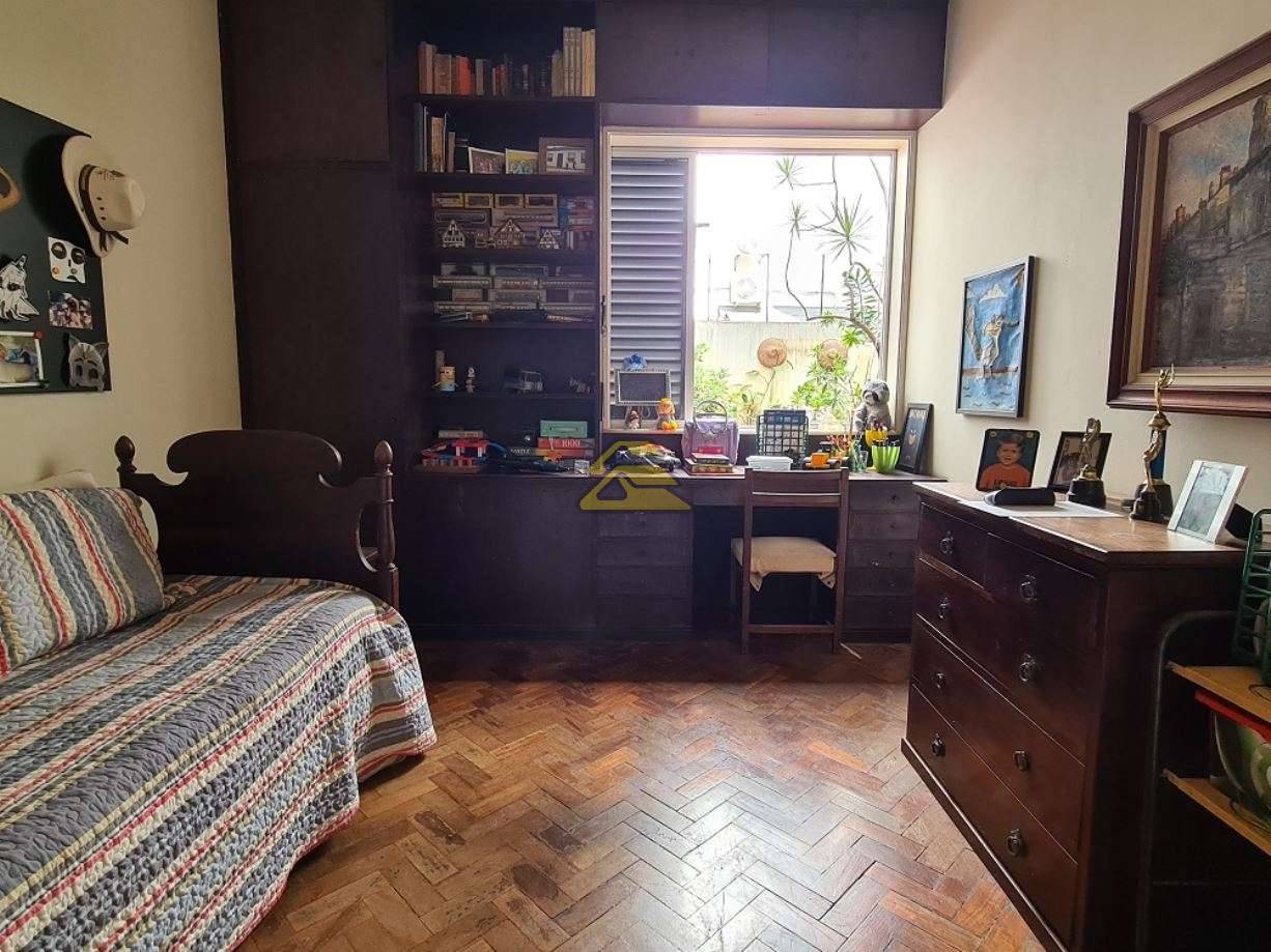 Apartamento à venda com 3 quartos, 150m² - Foto 11