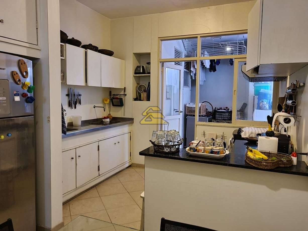 Apartamento à venda com 3 quartos, 150m² - Foto 27