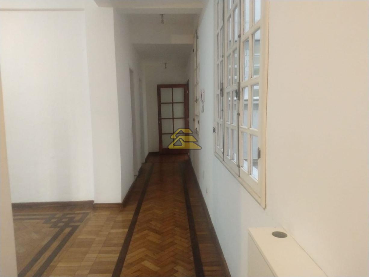 Apartamento à venda com 3 quartos, 151m² - Foto 1