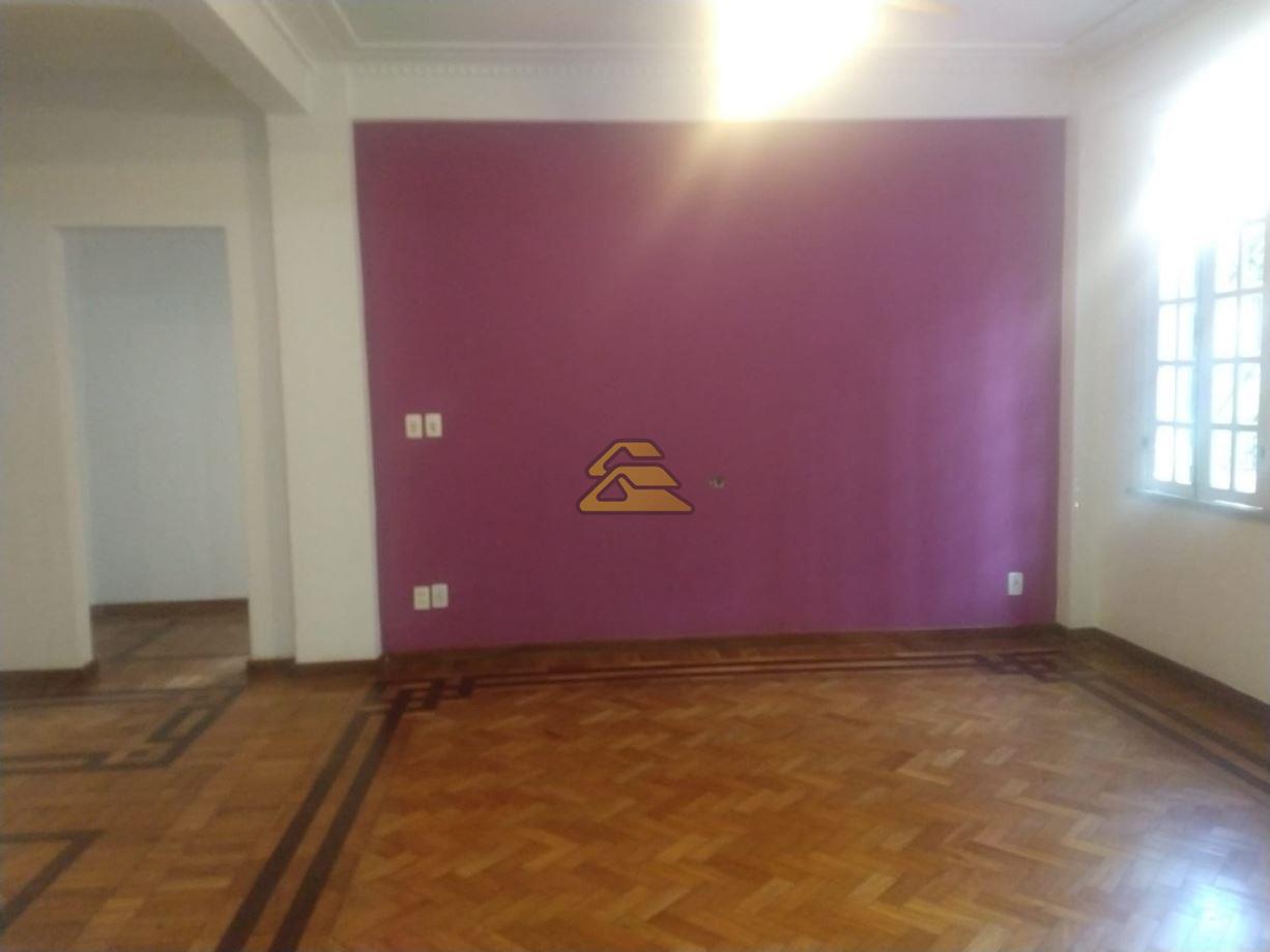 Apartamento à venda com 3 quartos, 151m² - Foto 4