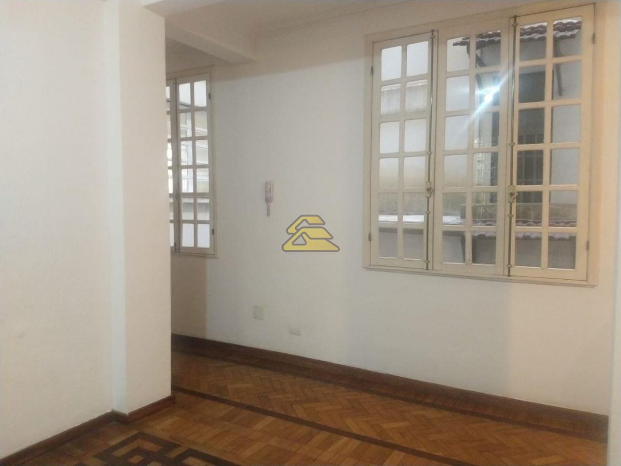 Apartamento à venda com 3 quartos, 151m² - Foto 3