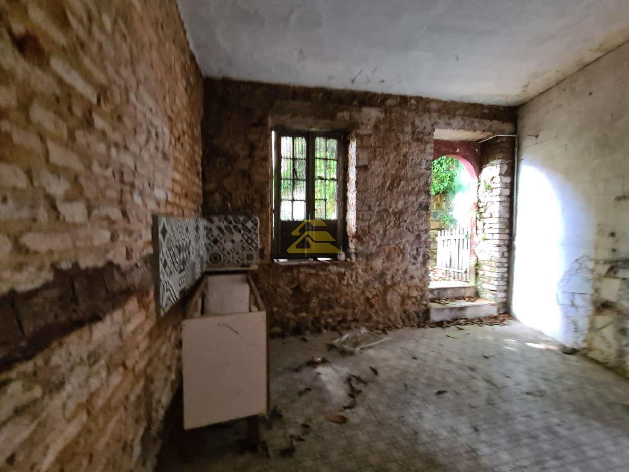 Casa à venda com 4 quartos, 1368m² - Foto 12