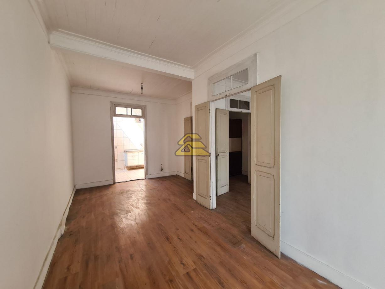 Sobrado à venda com 8 quartos, 603m² - Foto 4