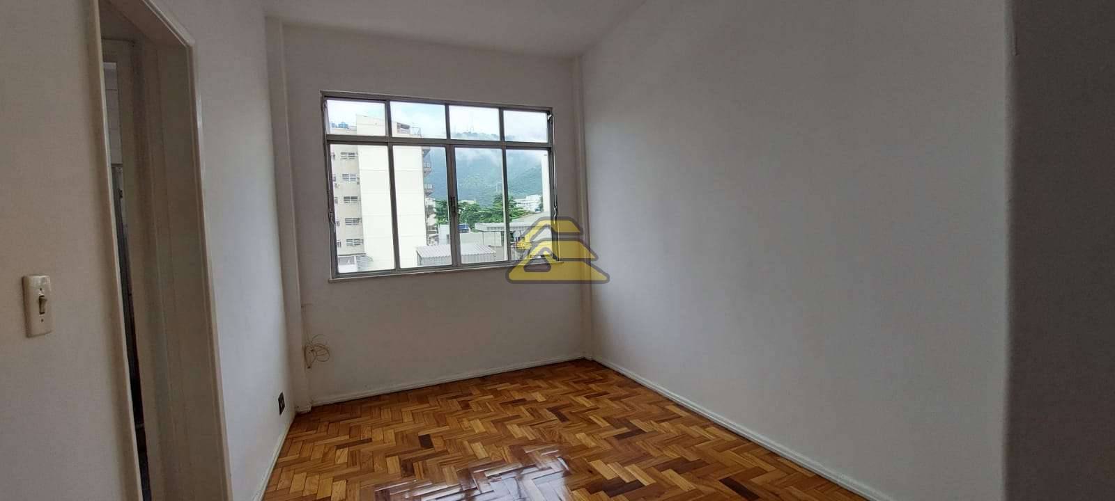 Apartamento à venda com 1 quarto, 31m² - Foto 1