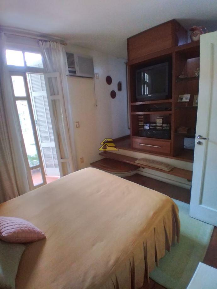 Apartamento à venda com 2 quartos, 137m² - Foto 12