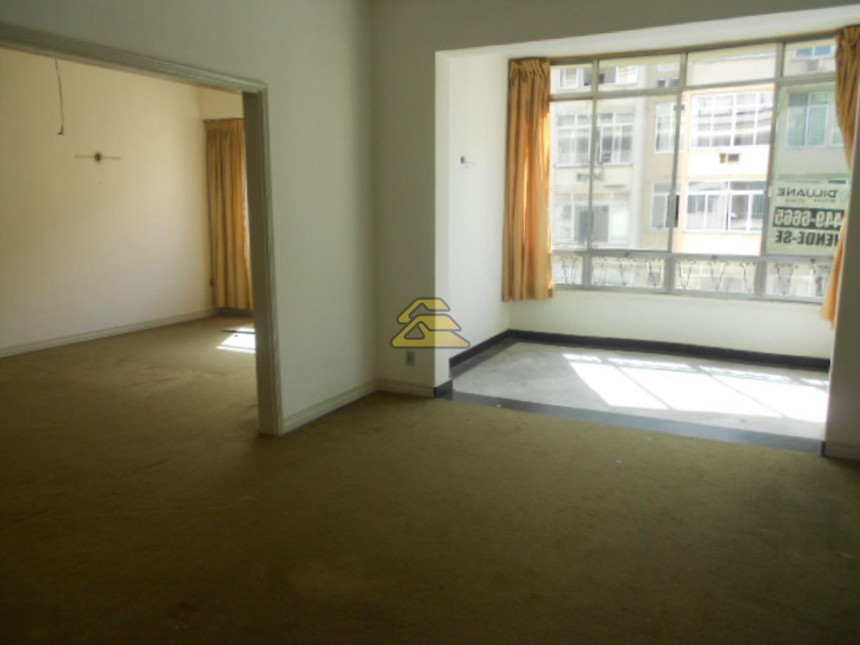 Apartamento à venda com 4 quartos, 233m² - Foto 1